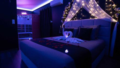 LA NUIT DES SECRETS Love Room 4 étoiles avec Jacuzzi et Sauna - Foto 4