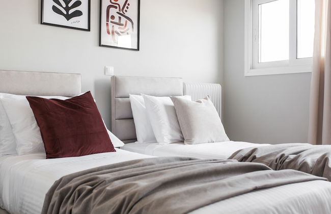 Celestial 3BR Apartment with Balcony - Foto 11