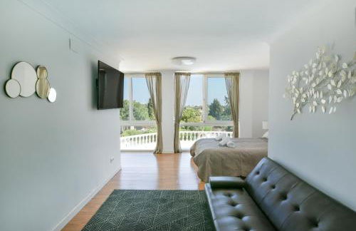 Heated pool and fantastic views BBQ Beach 5 mins - Photo 26