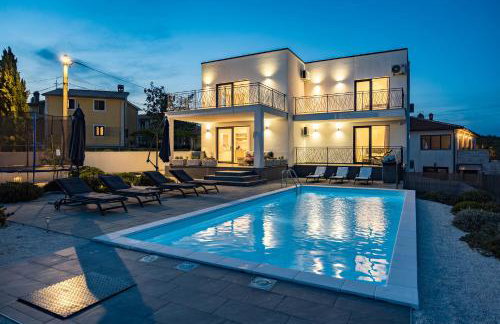Villa Angie with Heated Pool - Foto 1