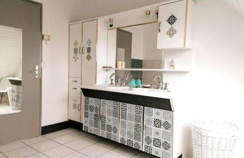 Superbe loft 90m² proche parc expo Nantes (6p) - Foto 17