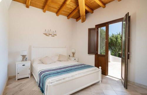 Seafront Villa - 5min to BRANDINCHI I Exclusive Garden I Private Beach I BBQ I Wi-Fi - Foto 21
