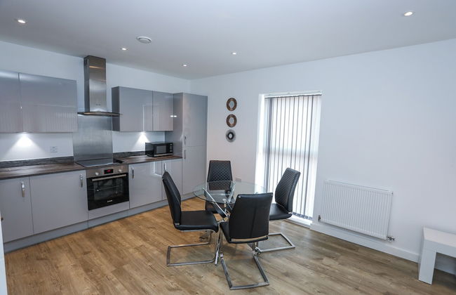 Exquisite One Bed Apartment - Photo 19