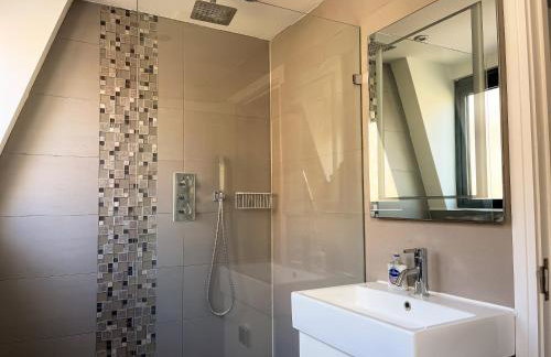 Omega Terrace, Luxury Modern Interior, Located Close To Alexandra Palace - Foto 10