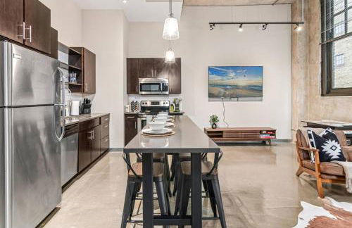 DT 2BD Steps from Target Field+GYM+KTCHN+LNDRY - Foto 18