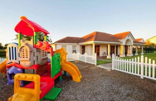 Turtley Awesome - Heated Spa - Themed Bedrooms - BBQ Grill - Foto 52