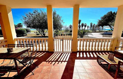 BeachFront Mediterranean Retreat - Foto 4