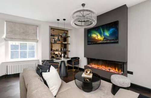 Near Transport - Hot tub - Fireplace - Sleeps 2 - Foto 4