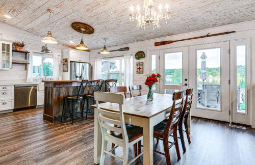 Family-Friendly Retreat on Gilletts Lake! - Foto 8