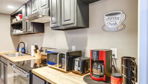 Cozy Newport Cottage Near Stadiums and Downtown - Foto 2