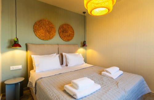 Savina Seafront Home - Photo 19