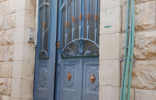 Castle House - Photo 11