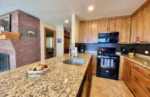 SunBear AC Pool Game Room Fireplace Hiking - Foto 11