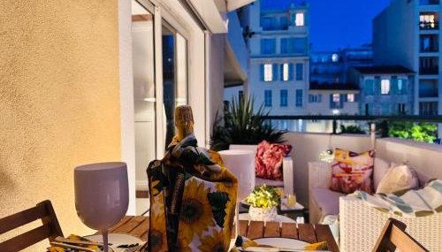 Studio Palais des Arts terrasse cosy parking prive 150m plage clim wifi - Foto 5