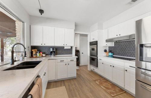 Farm Retreat with Jacuzzi, Fire Pit, Mini Goats, Mini Ponies and Mini Cows - Foto 30