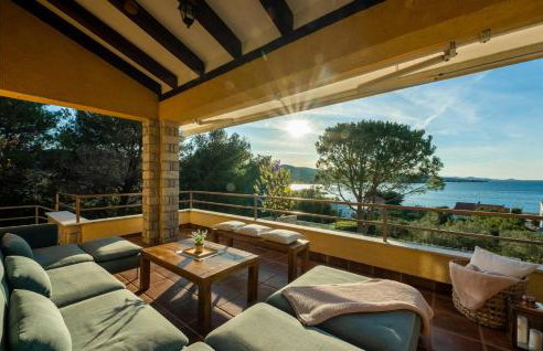 Villa Barotul with pool - Photo 3