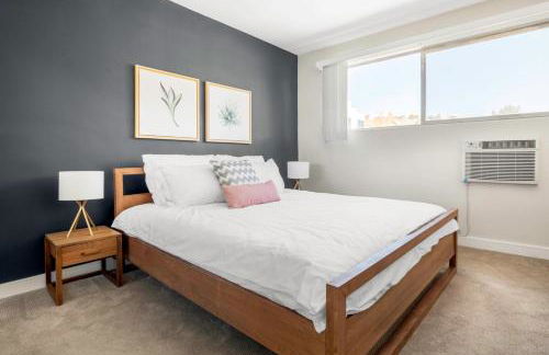 Brentwood 1BR w Pool nr UCLA Whole Foods LAX-253 - Photo 7