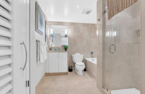 Heaven on Washington Fully Furnished Apartments - Foto 62