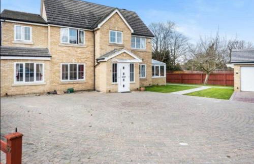 Vancouver Place - Photo 1