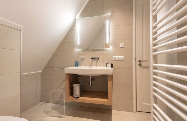 Chic Villa With a Fireplace at Tjeukemeer - Foto 13