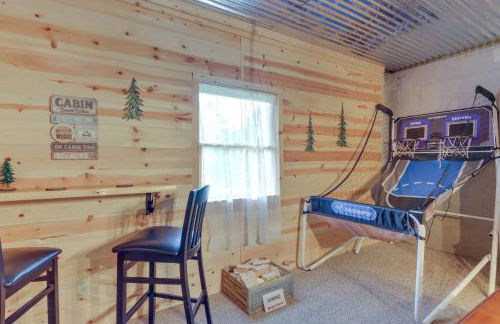 Hot Tub and Game Room Charming Morganton Cabin! - Foto 16