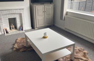 Mauds House- 3 Bed & 2 bath with Double drive - Foto 18