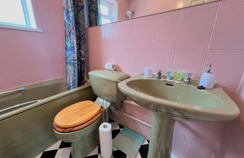 Charming Coastal Cottage Near Mumbles with Garden Pass the Keys - Foto 23