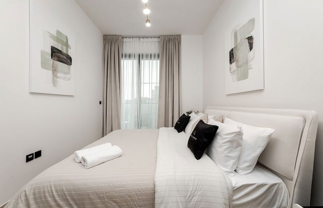 Modern 1BR in Binghatti Nova - Foto 4