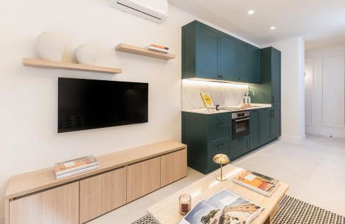 Homeclub Elegante y Acogedor Piso en Bernabéu I - Photo 5