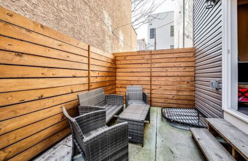 Exceptional Downtown Townhome with Roof Deck -4Bedroom & 3Baths - Foto 8