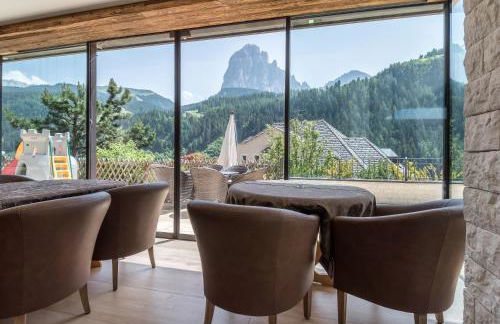 Garni Hotel Gardena App Dolomites 3 - Foto 22