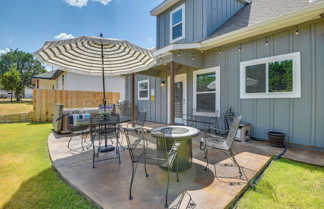 Hot Tub and Fire Pit! Cozy Granbury Escape Near Lake - Foto 63