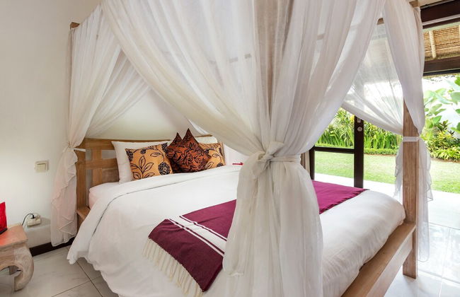 Villa Candi Kecil Empat by Villa Finder - Foto 7