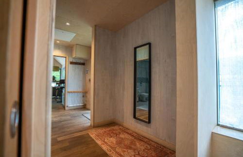 Thyme Lodge 2BR with Hot Tub near Black Mountain - Foto 13