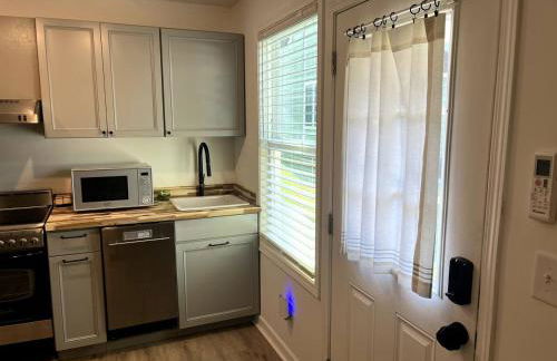 Yellow Door Retreat Minutes to Dwntwn - Foto 28