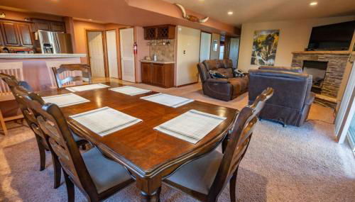 Bear Creek Lodge - Spa - Fire Table - 3min to Trails - Foto 1