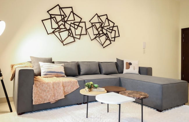 Elite LUX Holiday Homes - Spacious 1 BR Near Metro Station in Al Furjan Dubai - Foto 2