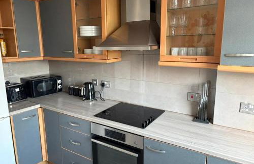 Modern 2-Bed Home Sleeps 3 Near Palmers Green Stn - Foto 2