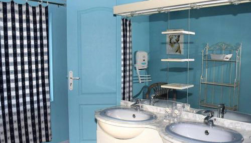 Maison à Perros-Guirec avec jardin, cour, cheminée, WIFI et proche du port de Ploumanac'h - FR-1-368-62 - Photo 3