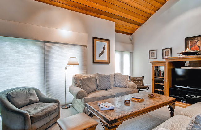 Ridgepoint Townhomes by East West Hospitality - Foto 67