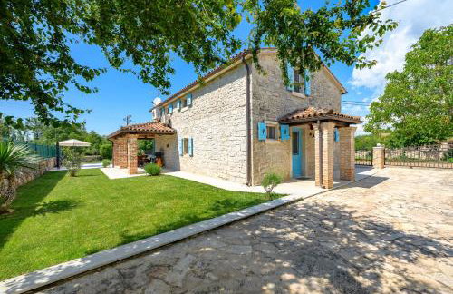 My Villa Ida with pool in Višnjan, Istria - Photo 72