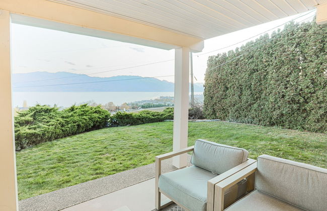 Stunning Views of the Okanagan Lake - Photo 42