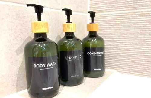 Poole Quay Seaside Escape-free parking 3 mins away - Photo 12