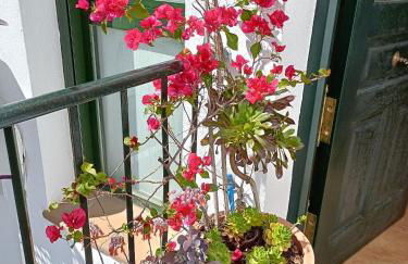 Beautiful Duplex with a Patio - Photo 38