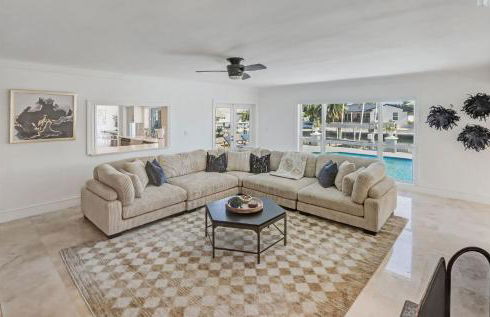 Solara: Waterfront Estate, Pool, Dock, Private Guest Suite - Foto 21