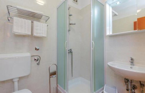 Amazing Studio In Kukuljanovo With Wifi - Foto 18