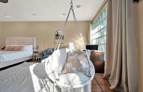 HUGE Outdoor soccer 4BR HEATED Pool house near Las Olas - Foto 42