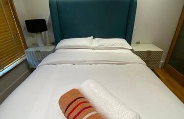 Grand Living near Piccadilly Cov11 - Photo 4