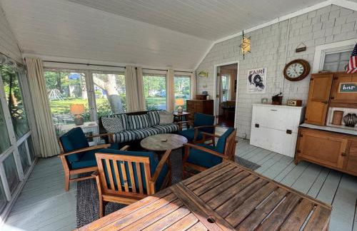 Adorable Oak Bluffs Cottage - Foto 13