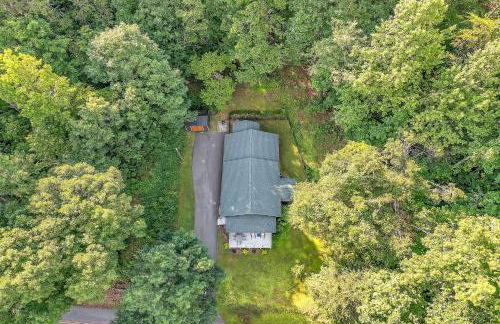 Pet-Friendly Pickens Vacation Rental with Fire Pit - Foto 42